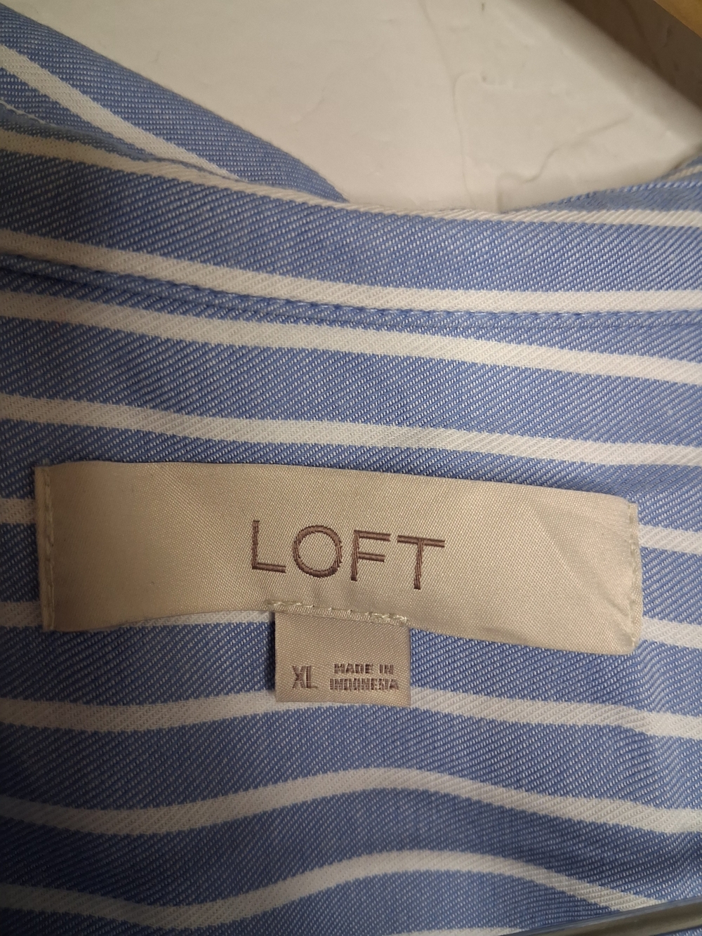LOFT Blue White Striped Button Front Shirt XL 100% Cotton Oversized Casual Caree - Picture 3 of 8
